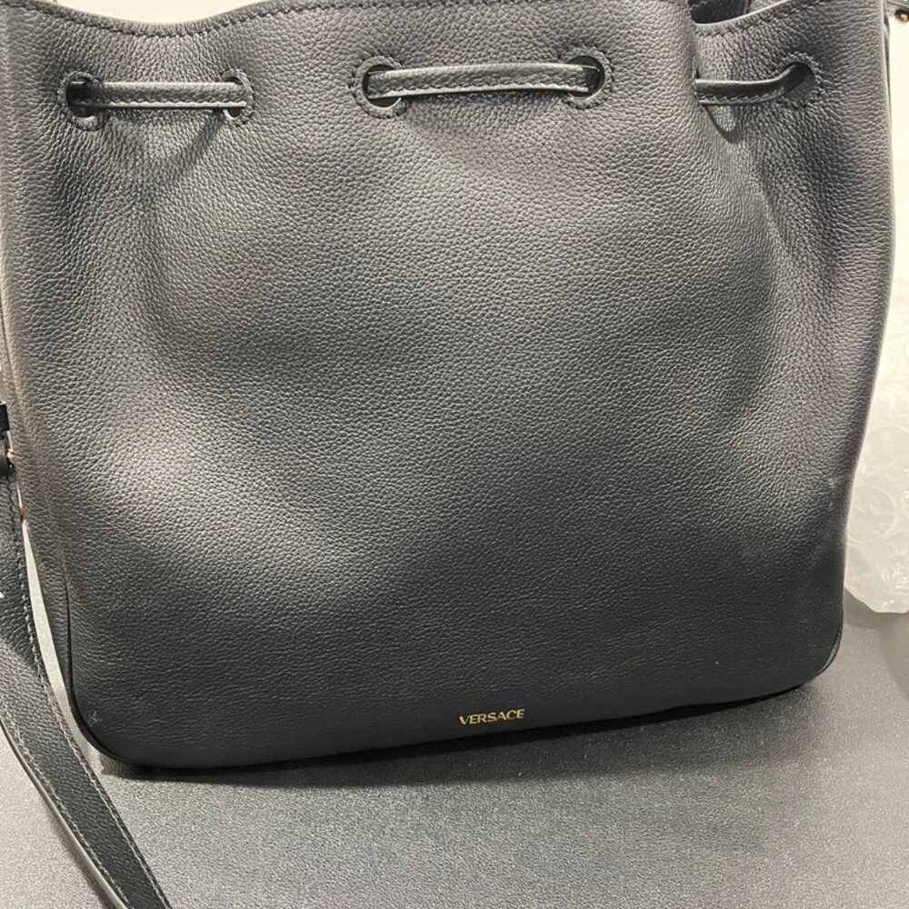 Versace Grained Calfskin La Medusa Bucket Bag and Wallet Black (JB1077)